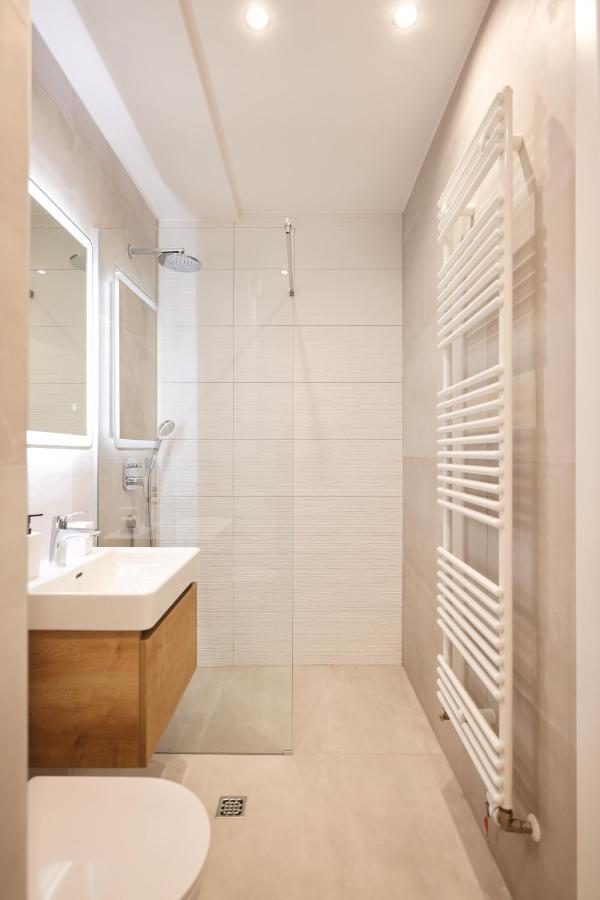 Leonardo Luxury Residence 2 Penthouse With Jacuzzi Zadar Exteriör bild