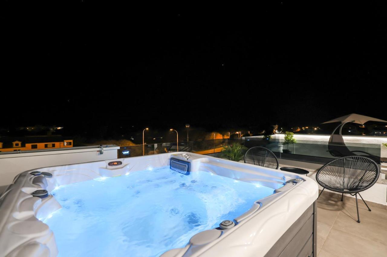 Leonardo Luxury Residence 2 Penthouse With Jacuzzi Zadar Exteriör bild